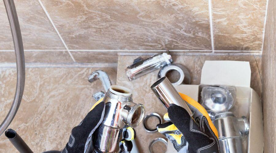 Professional gutter cleaning in Raymond, ME
